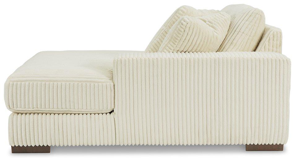 Lindyn Sectional