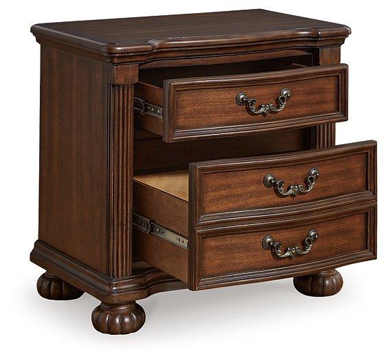 Lavinton Nightstand